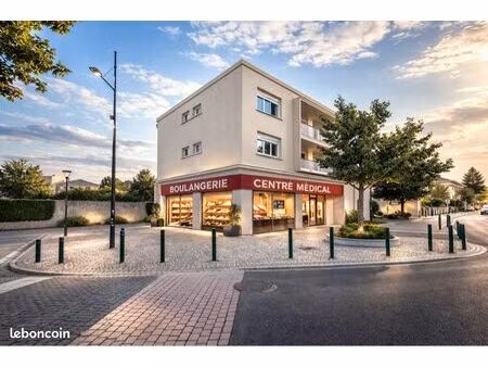 local commercial 70 m2 + parking