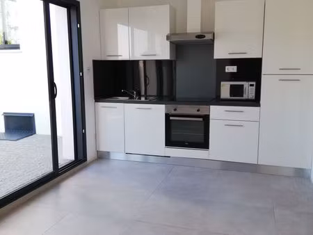 a louer puget-sur-argens appartement contemporain 2 pièces 37 m2 attenant villa individuel