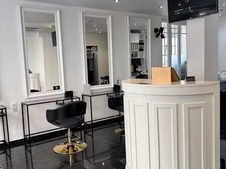 boutique 42 m² suresnes