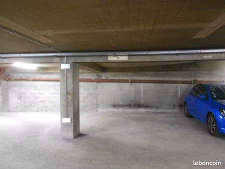 grande place de parking