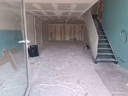 local commercial 90 m² bandol