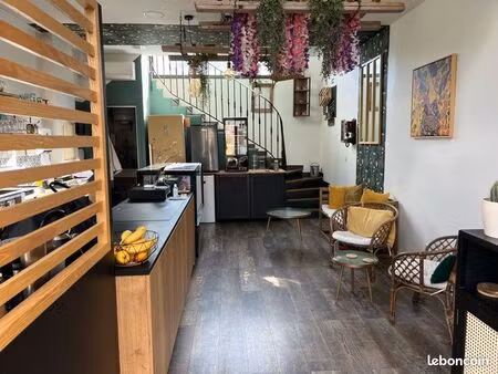 local commercial équipé – pas de porte – ollioules (83190) – 54 m² – clé en main