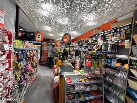 boutique 277 m² vanves