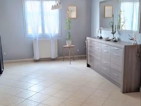 maison 103m3 avec grand jardin tbe