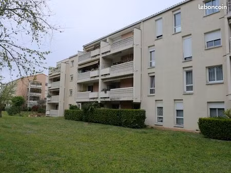 t2 blagnac  50m2  calme et lumineux