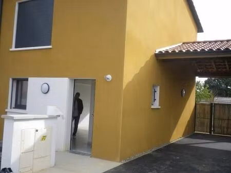 villa 3 pièces 65 m²