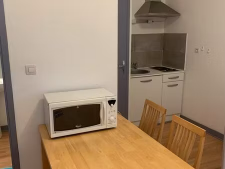 studio en plein centre-ville de craon