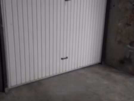 loue garage fermé odyssud