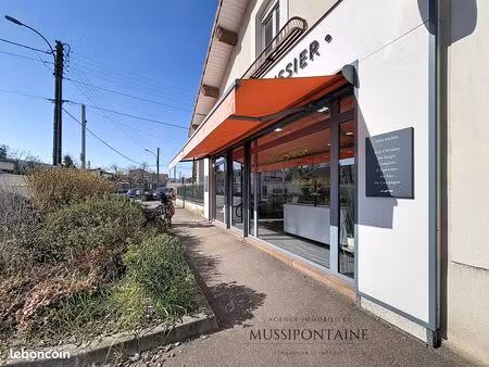 maison 7 pièces 206 m²