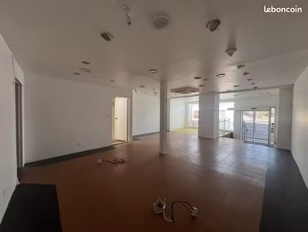 local commercial 96 m²