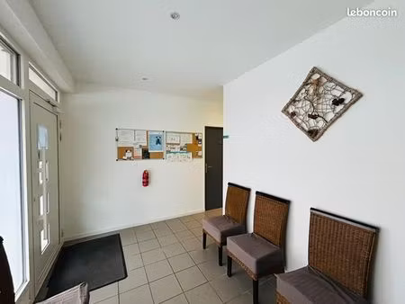 local d'activité 74 m²