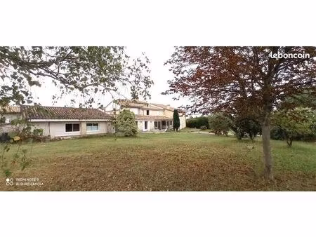 grande maison familiale / idéale chambres d'hôtes