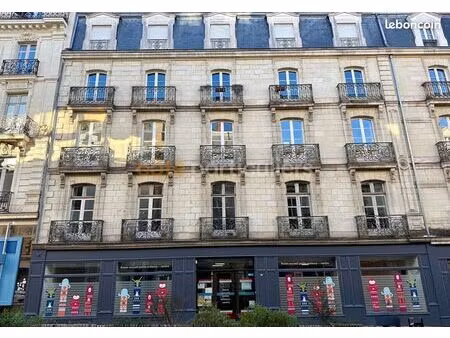 bureaux  local commercial 133 m² nantes