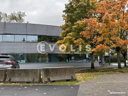bureaux 66 m²