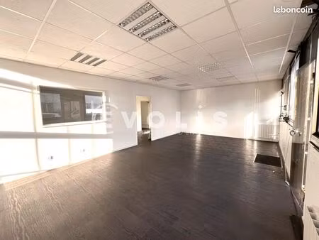 bureaux 144 m²
