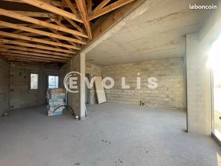 local commercial 55 m²