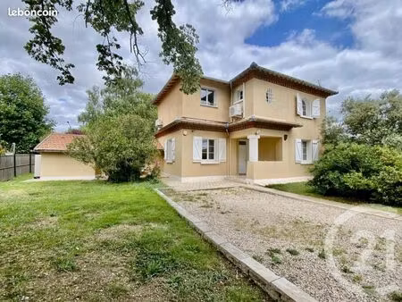 maison 6 pièces 159 m²