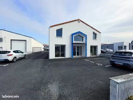 local bureaux 343 m²