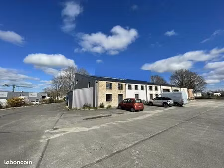local industriel 300 m²