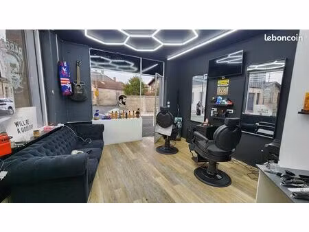 local commercial 28 m² talence