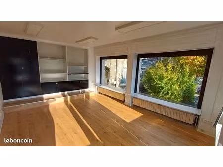 local commercial 60m2