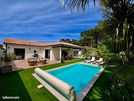 villa d'exception au las : calme absolu  sud-ouest et domotique totale