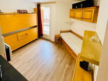 studio skis aux pieds la foux d'allos - terrasse - faibles charges - 4 couchages