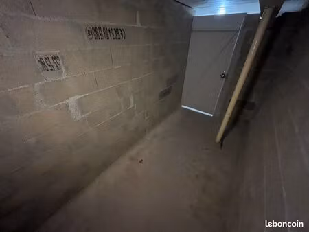 33100 bordeaux - loue cave de stockage