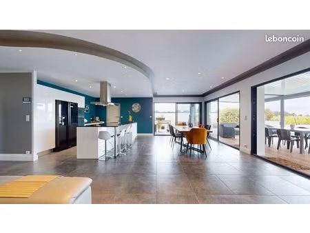 maison comtemporaine 175m2