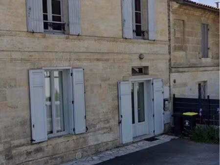 maison de village de charme – cour privée et calme