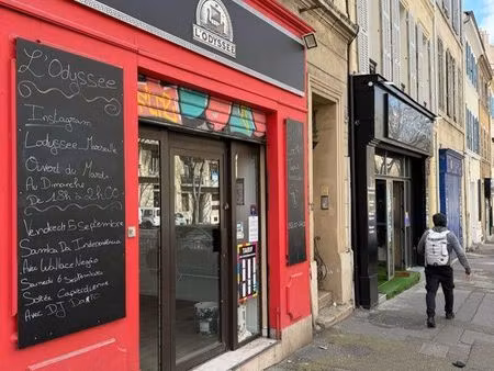 très beau local bd baille 13006