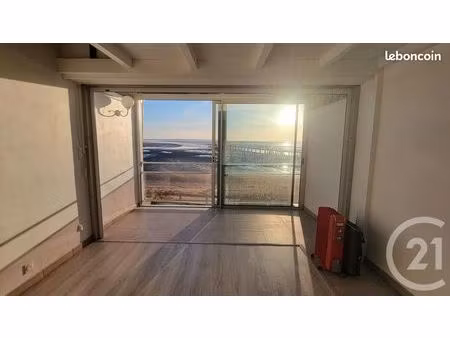 studio 1 pièce 25 m²