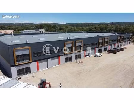 local d'activité 2 128 m²