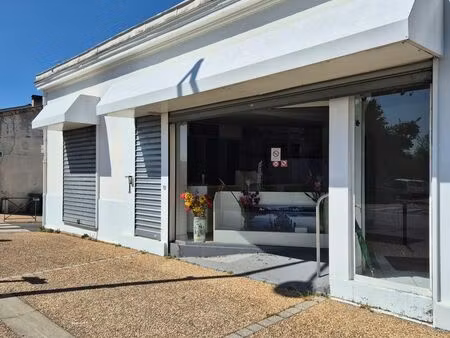 local 140 m² cenon