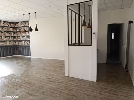 local professionnel de santé a louer à la journée