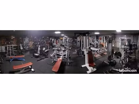 vente fonds de commerce salle de sport + terrain soccer indoor – bordeaux rive droite