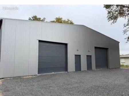 entrepôt / hangar de stockage 85m2