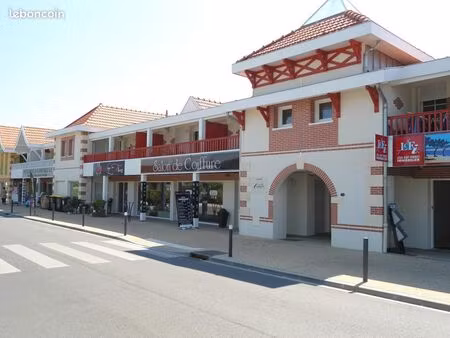 local commercial 82 m²