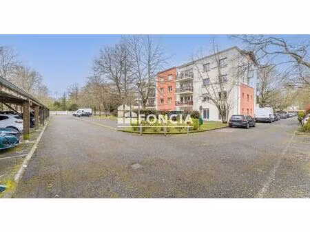 appartement t3 refait à neuf - grand séjour - cuisine équipée - balcon sur parc - parking 