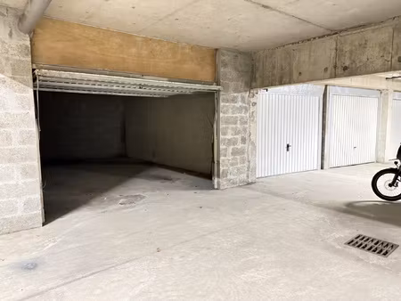 garage a vendre - vannes centre- ville - st.patern et gare