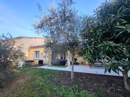 maison 5 pièces  789 m2 de terrain clos et arboré