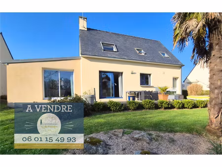 saint yvi - maison de 2001 de 6 pièces principales sur 722 m