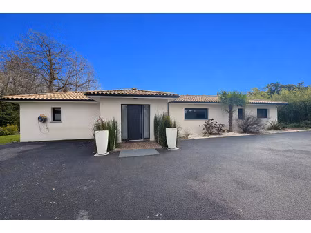 maison 7 pièces 206 m² - terrain 2235 m² garage