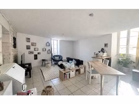appartement saintes 70 m² t-2 à vendre  128 400 €