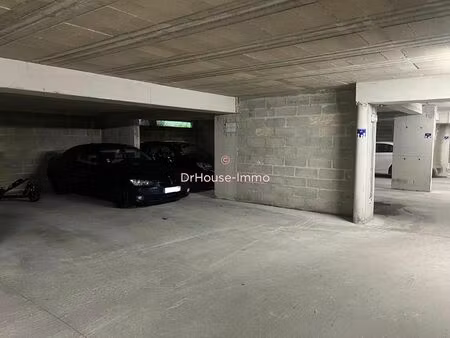 place de parking double en sous-sol accès sécurisé