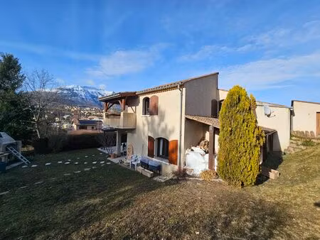 gap sud - maison t4/5 sur 872m2 env. de terrain au calme