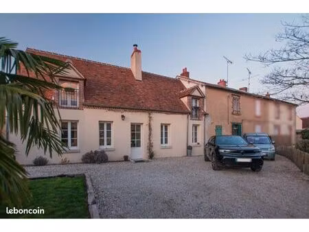 maison ancienne rénovée – 120 m² – jardin 1000 m² – grange attenante – cepoy