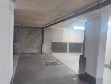 place de parking – puteaux pressensé / rives de seine – sous-sol sécurisé