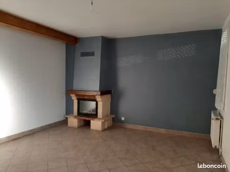 compiègne appartement t2 - 53 m2 - 695 h.c
