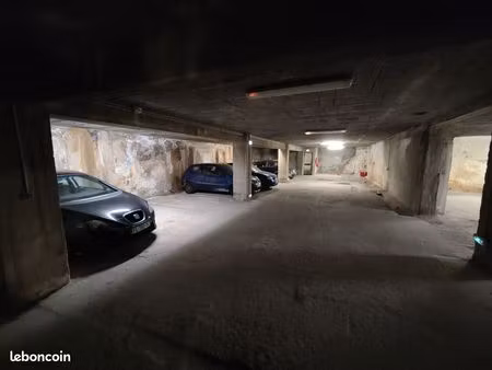 parking rue sainte / catherine / corderie / rigord